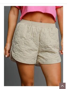 NWT Umgee Quilted Bow Embroidered  Shorts
